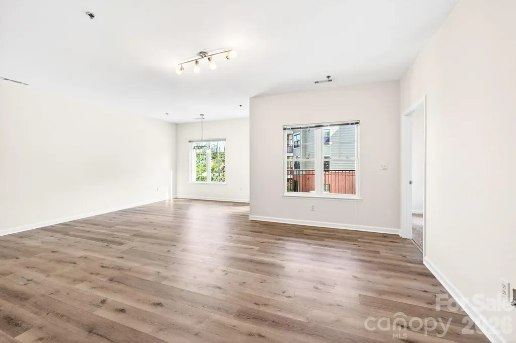 64 Clingman Avenue Asheville NC 28801