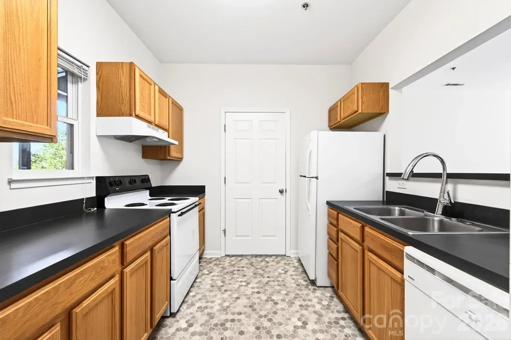 64 Clingman Avenue Asheville NC 28801