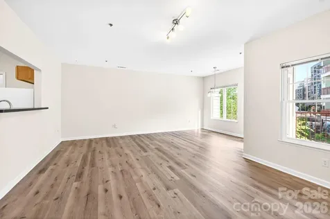 64 Clingman Avenue Asheville NC 28801