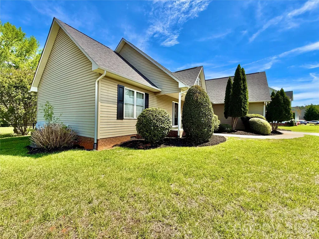 1070 Lucky Lane Salisbury NC 28146