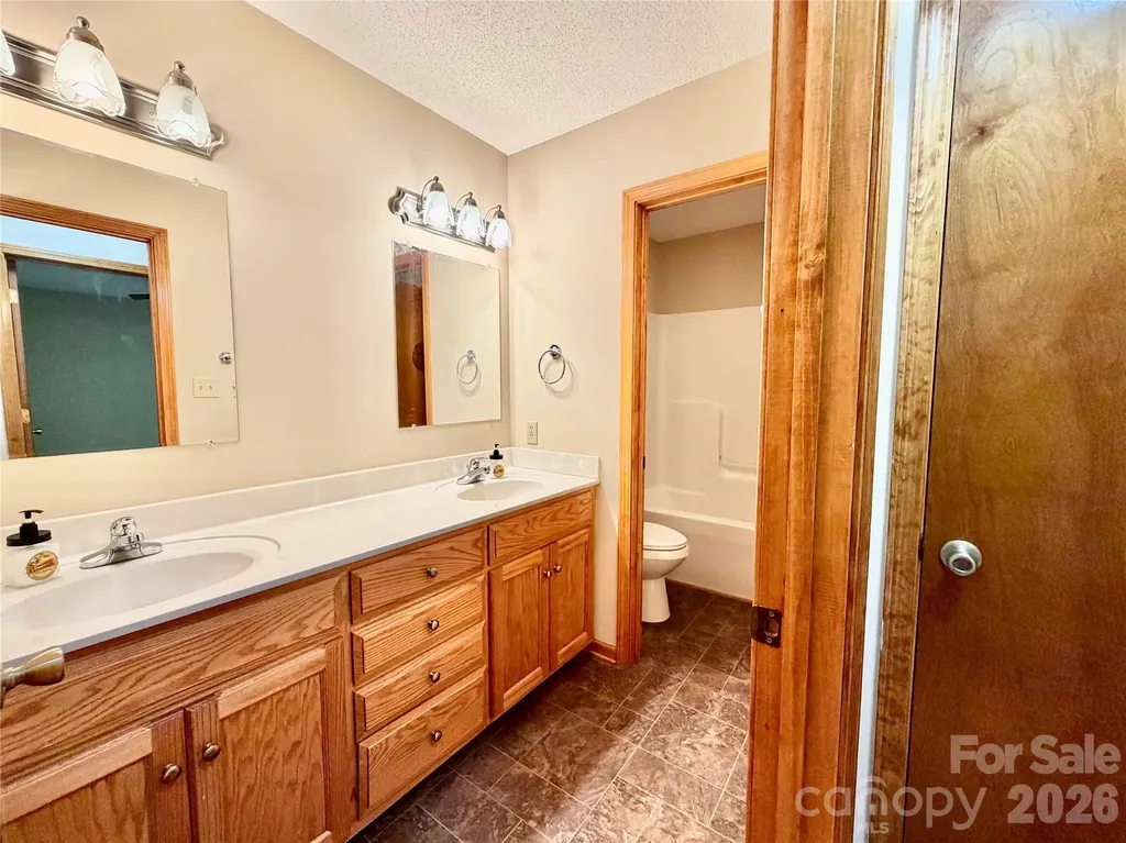 1070 Lucky Lane Salisbury NC 28146