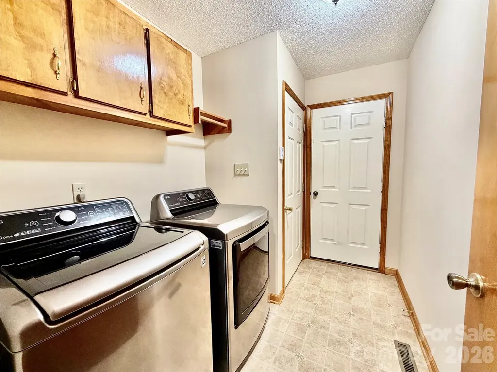 1070 Lucky Lane Salisbury NC 28146