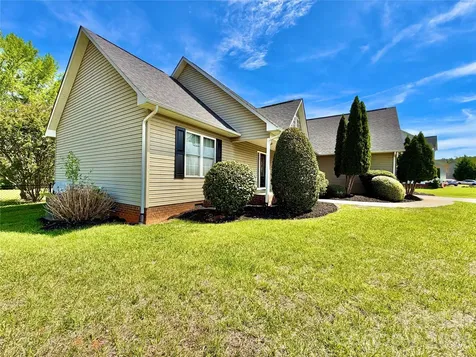 1070 Lucky Lane Salisbury NC 28146