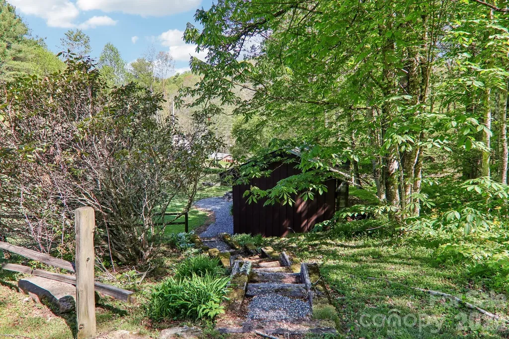 129 Cash Phillips Drive Mars Hill NC 28754