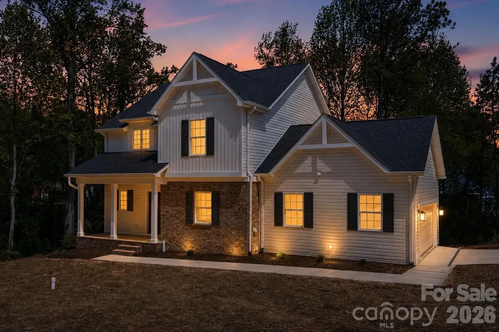 17 Tennyson Drive Taylorsville NC 28681