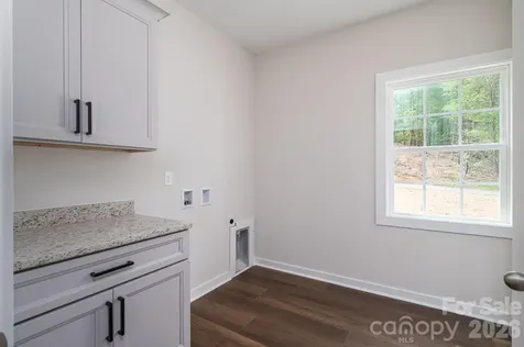 17 Tennyson Drive Taylorsville NC 28681