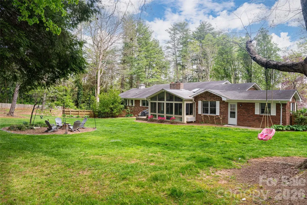 117 Brandon Road Hendersonville NC 28739