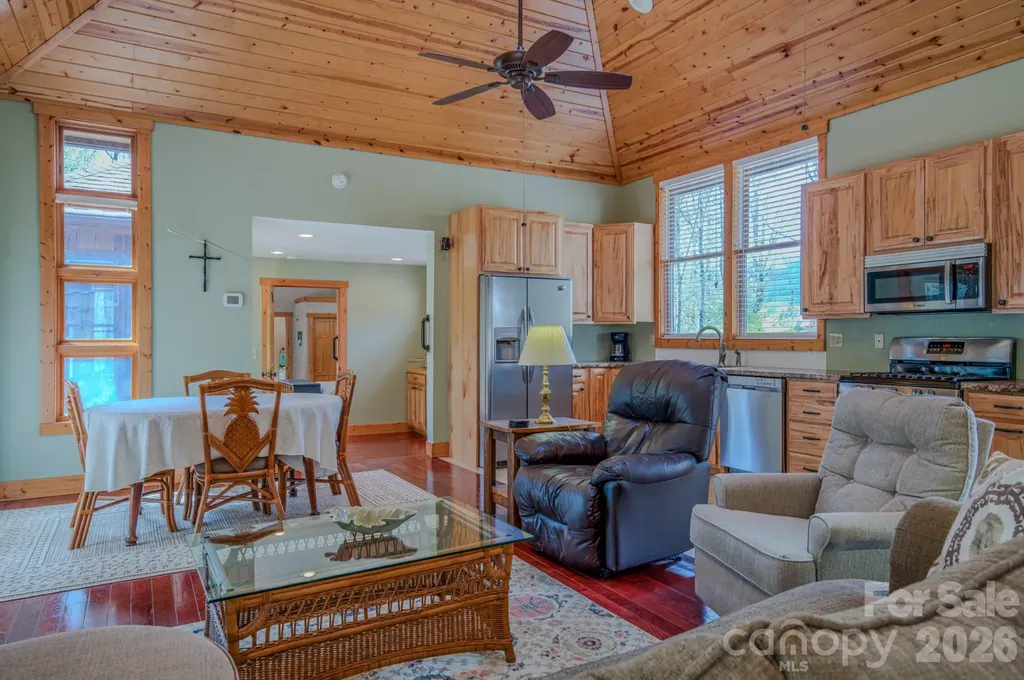 426 Cook Town Road Bakersville NC 28705