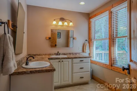 426 Cook Town Road Bakersville NC 28705