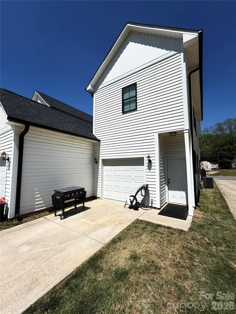 229 W G Street Kannapolis NC 28081