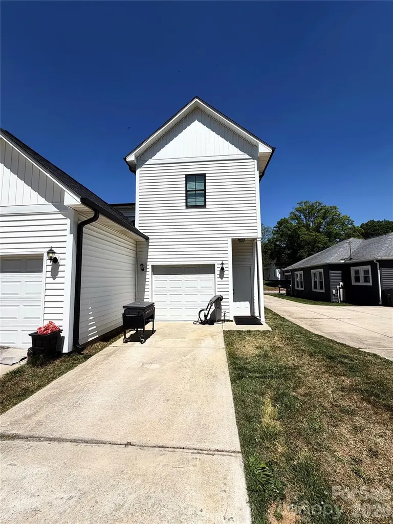 229 W G Street Kannapolis NC 28081
