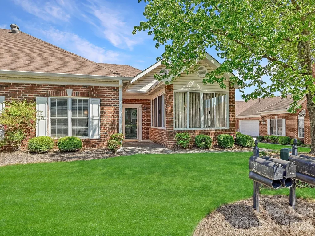 8655 Windsor Ridge Drive Charlotte NC 28277