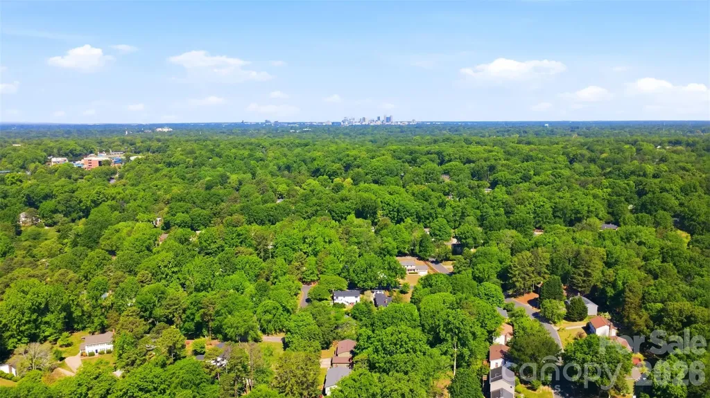 6723 Rollingridge Drive Charlotte NC 28211