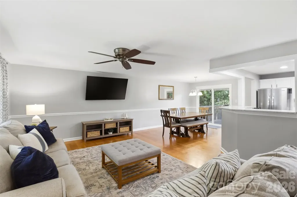 6723 Rollingridge Drive Charlotte NC 28211