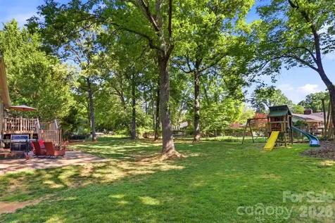 6723 Rollingridge Drive Charlotte NC 28211