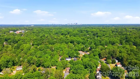 6723 Rollingridge Drive Charlotte NC 28211