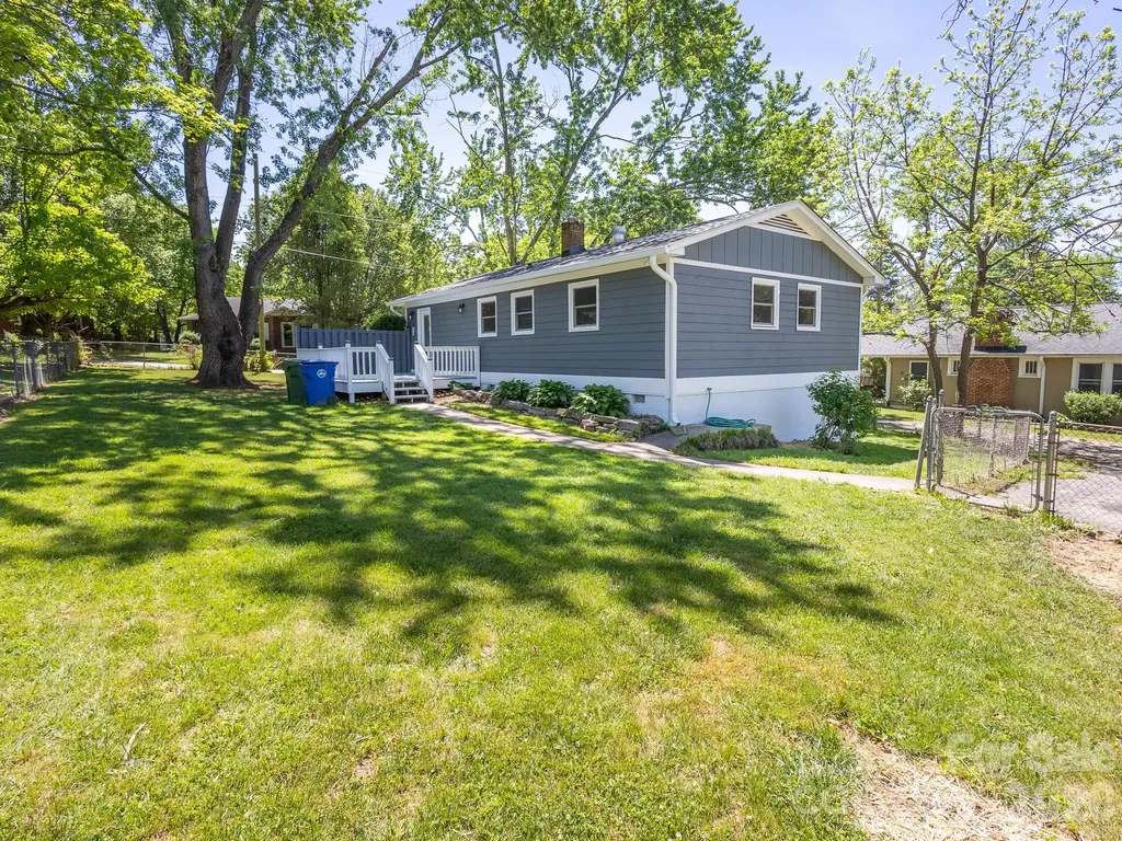 40 Oakley Road Asheville NC 28803