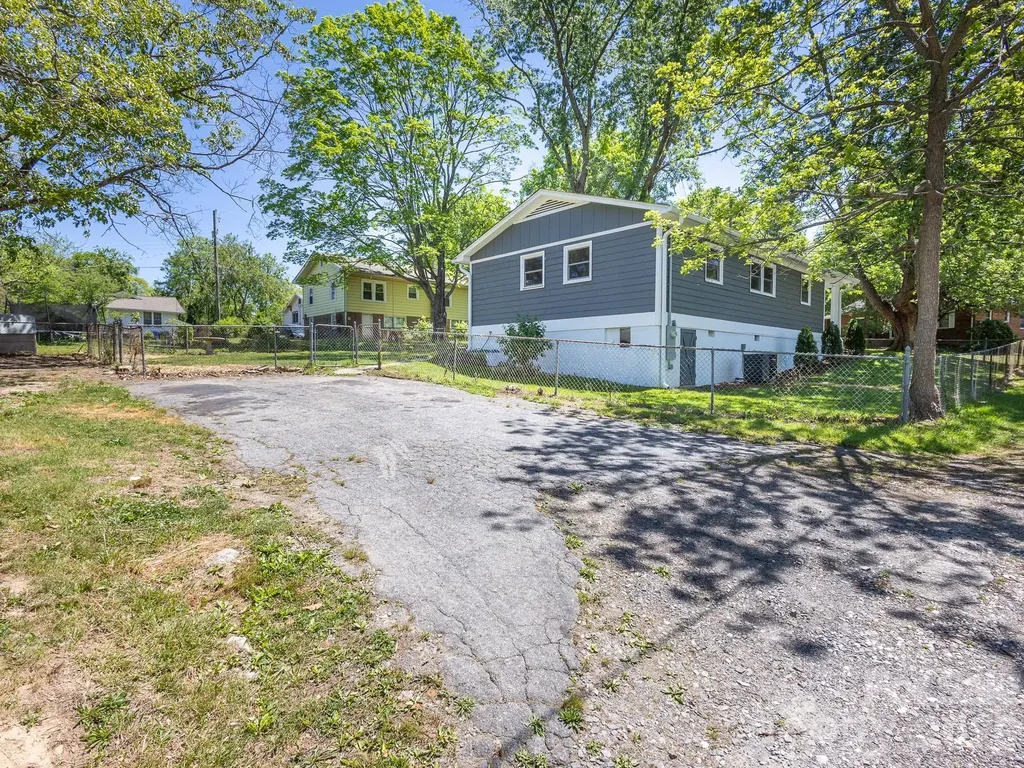 40 Oakley Road Asheville NC 28803
