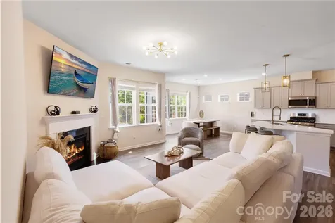 1001 Linn Cove Waxhaw NC 28173