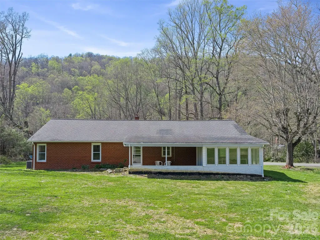 58 Possum Trot Road Bakersville NC 28705