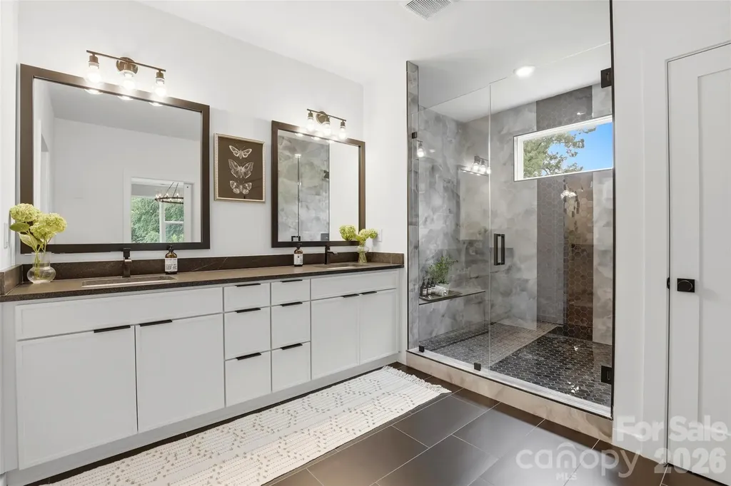 2818 Dogwood Avenue Charlotte NC 28206