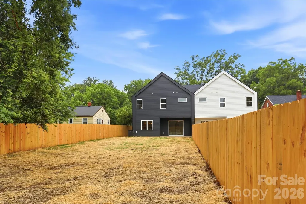2818 Dogwood Avenue Charlotte NC 28206
