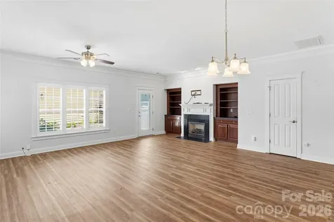 13624 Morehouse Street Huntersville NC 28078