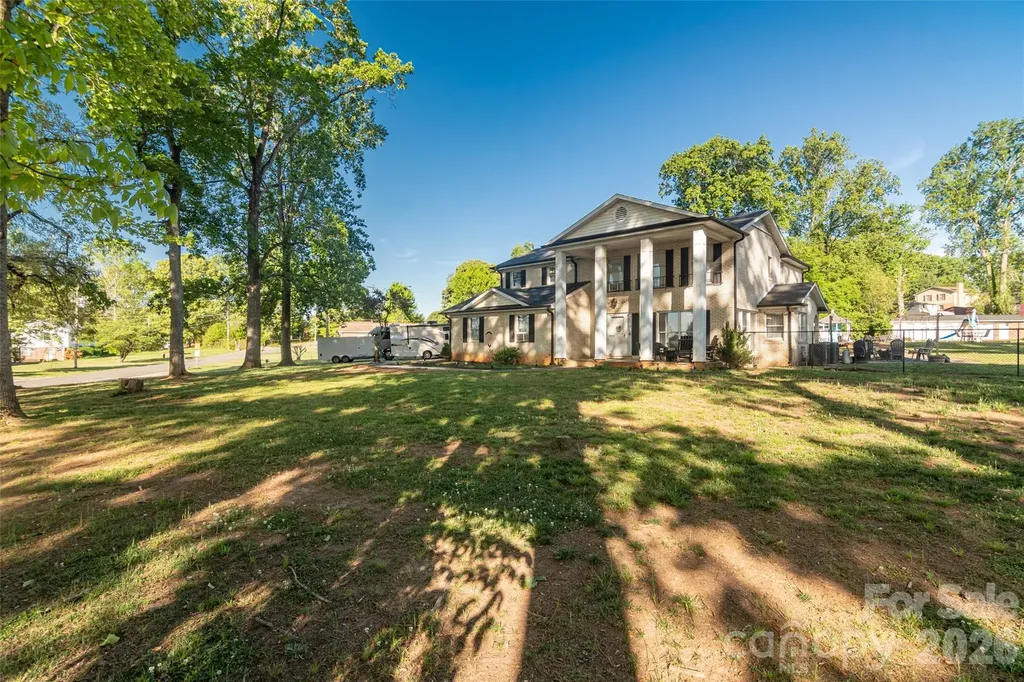 104 Bright Avenue Bessemer City NC 28016