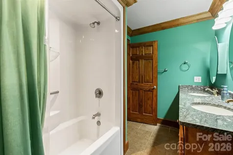 22 Pear Tree Lane Leicester NC 28748