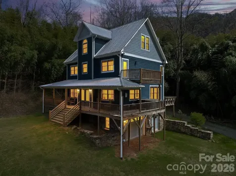 22 Pear Tree Lane Leicester NC 28748