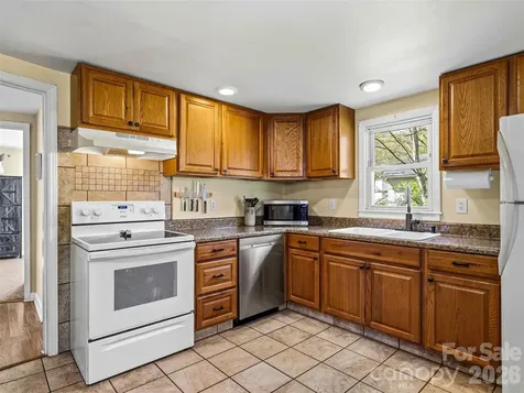 125 Lower Edgewood Road Candler NC 28715