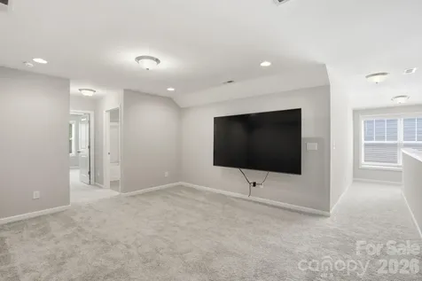 5032 Lydney Circle Waxhaw NC 28173