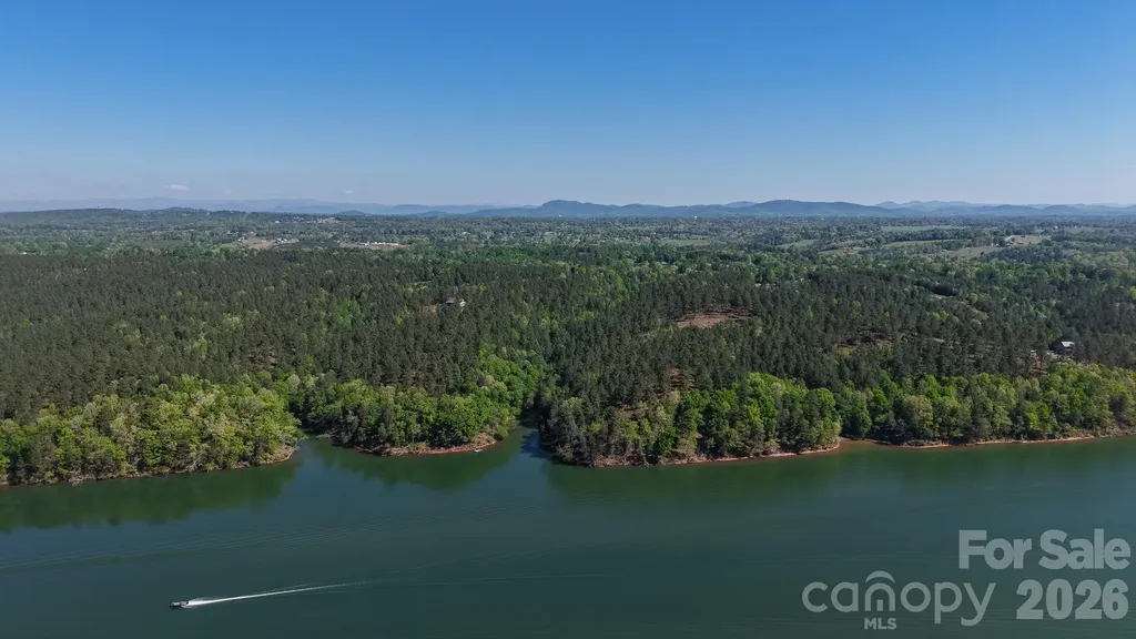 105 Beacon Ridge Drive Connelly Springs NC 28612