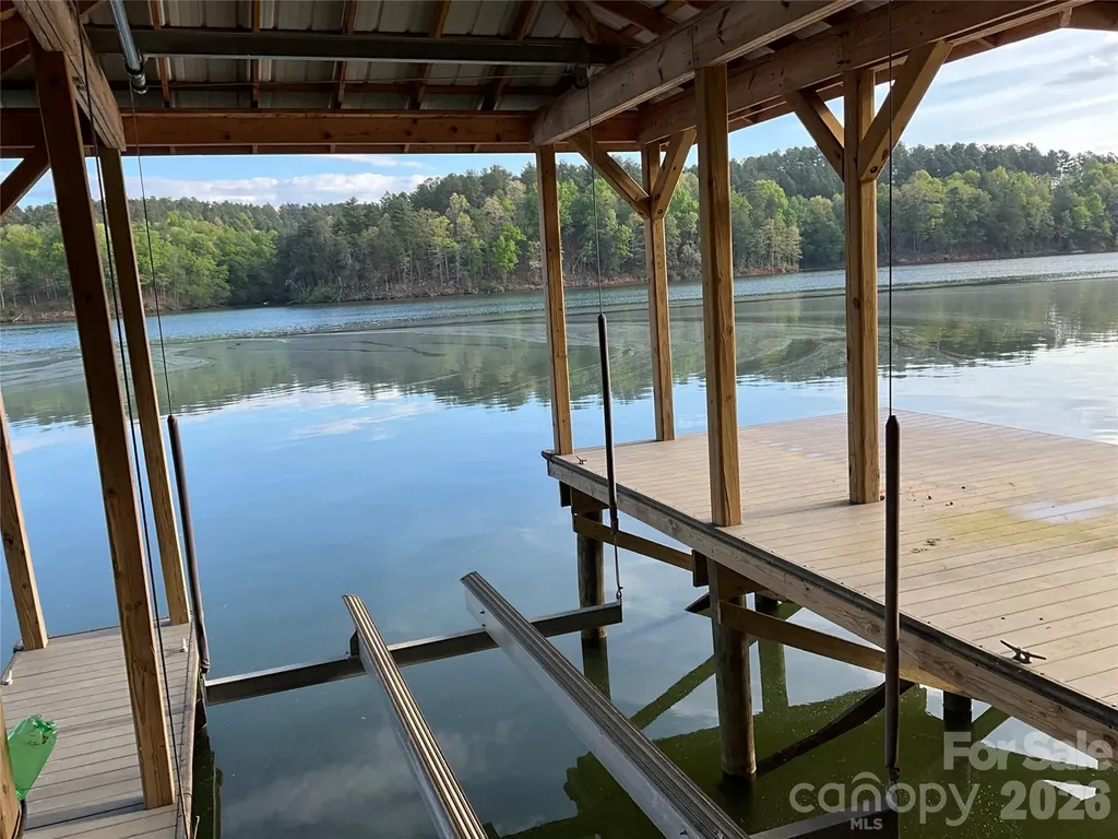 105 Beacon Ridge Drive Connelly Springs NC 28612