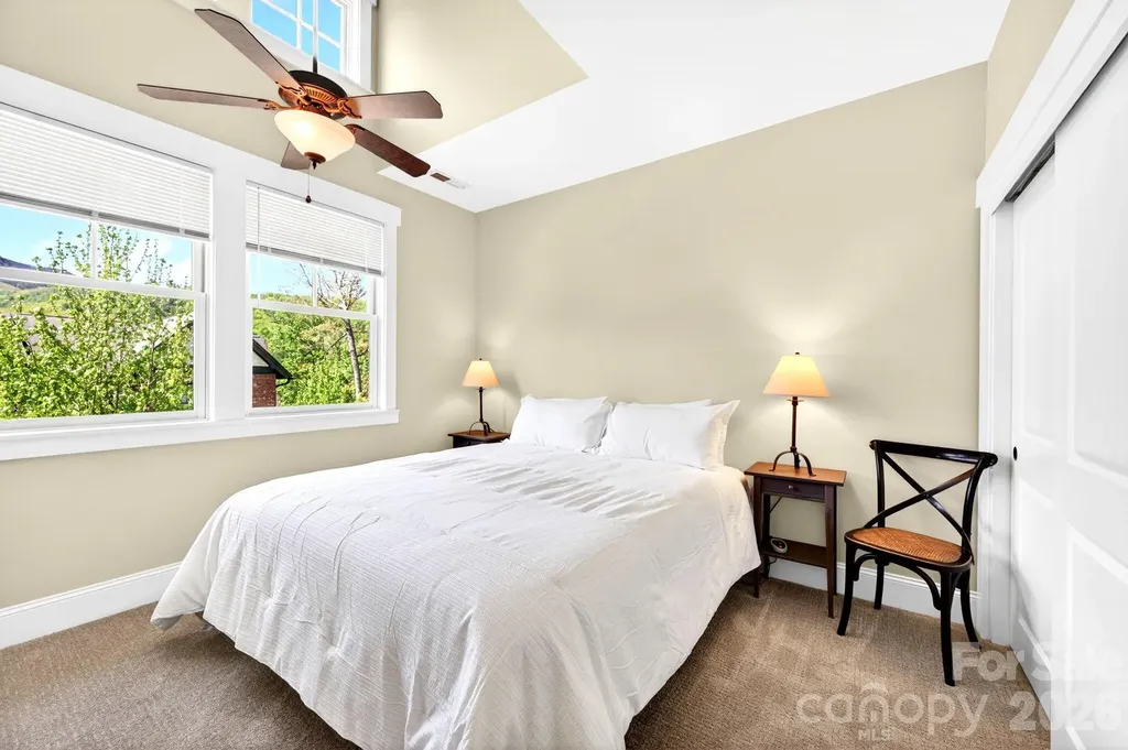 4 Fitzgerald Road Black Mountain NC 28711
