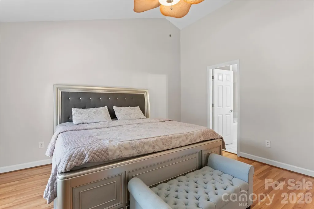 220 35th Avenue NE Hickory NC 28601