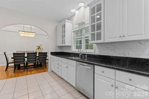220 35th Avenue NE Hickory NC 28601