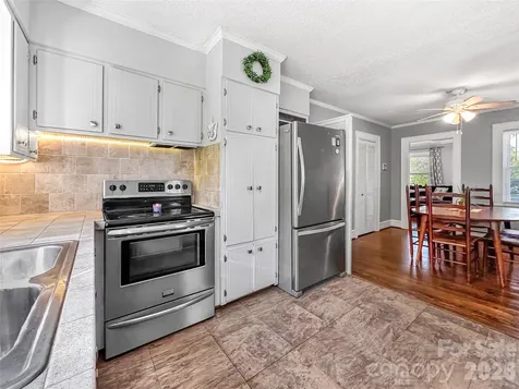 516 Margaret Drive Statesville NC 28677