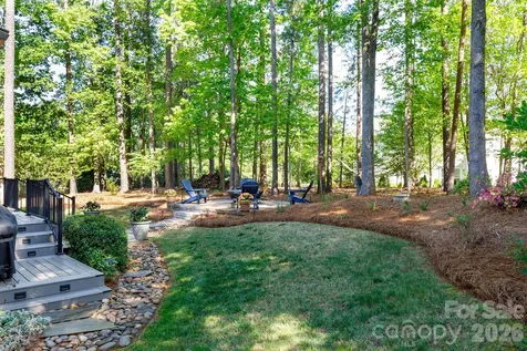 6704 Montgomery Road Lake Wylie SC 29710