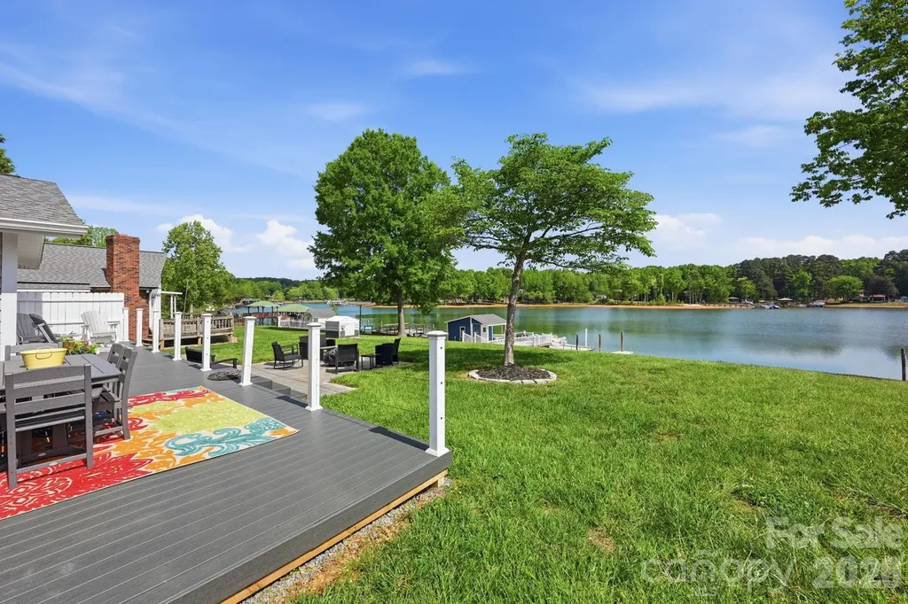 8029 Lucky Creek Lane Denver NC 28037