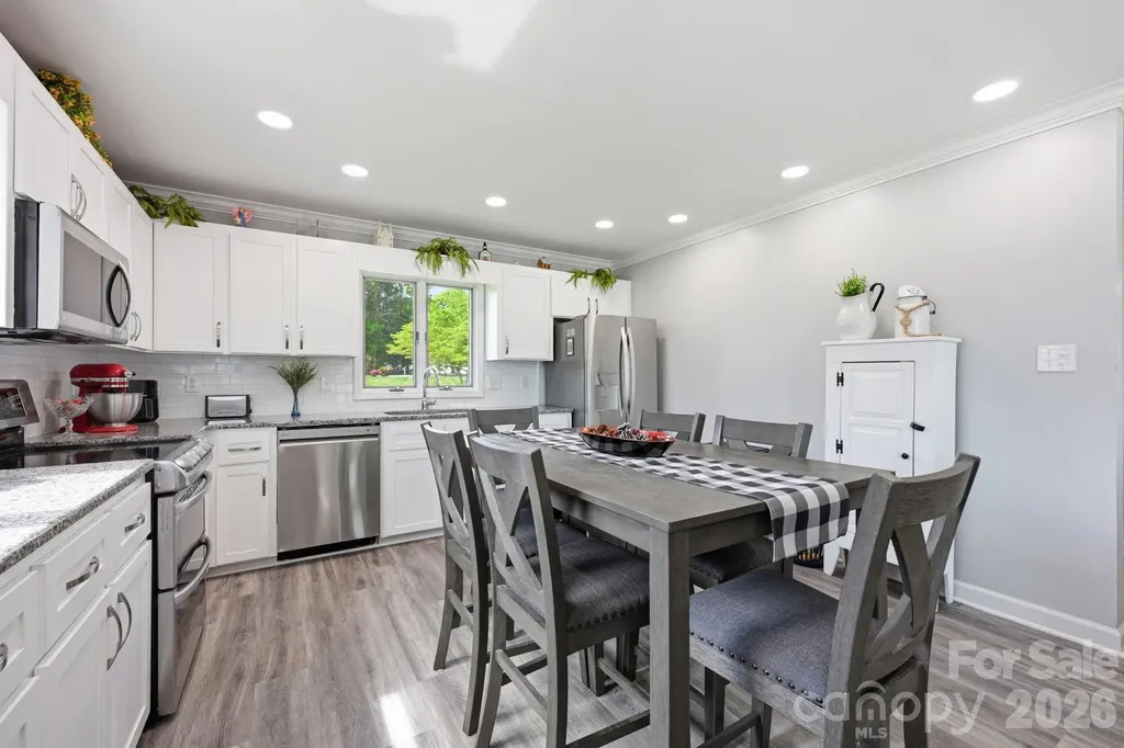 8029 Lucky Creek Lane Denver NC 28037