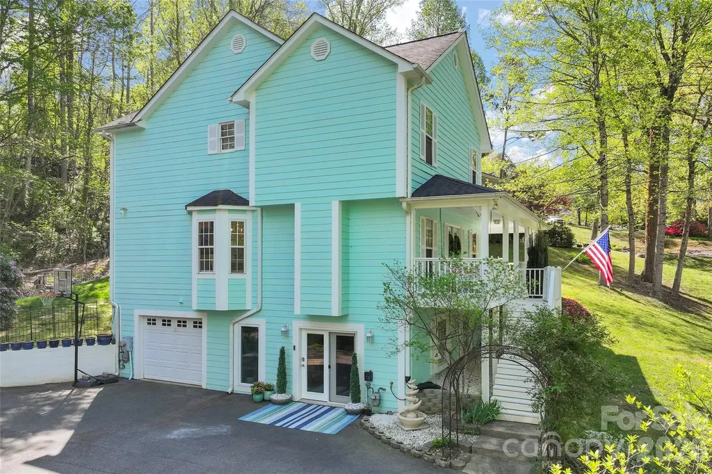 119 Friendly Lane Asheville NC 28806