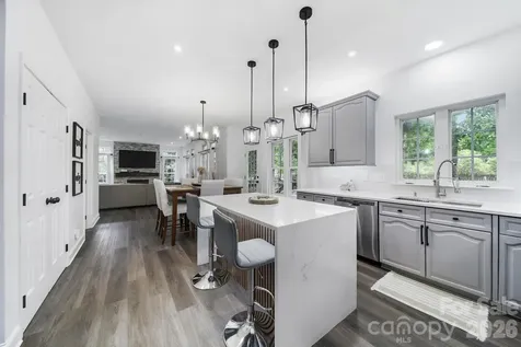 9954 Mitchell Glen Drive Charlotte NC 28277