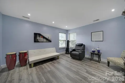 9954 Mitchell Glen Drive Charlotte NC 28277