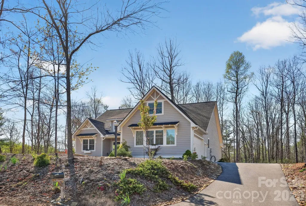 3757 Laurel Park Highway Hendersonville NC 28739