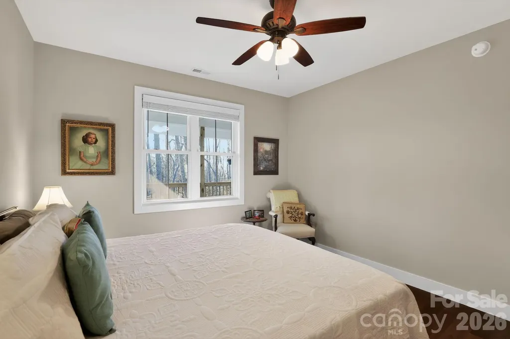 3757 Laurel Park Highway Hendersonville NC 28739