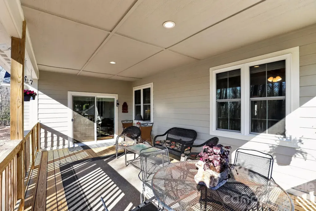 3757 Laurel Park Highway Hendersonville NC 28739