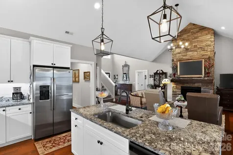 3757 Laurel Park Highway Hendersonville NC 28739