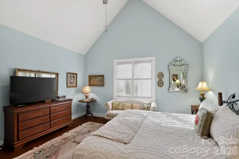3757 Laurel Park Highway Hendersonville NC 28739