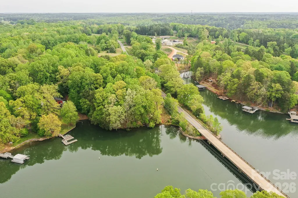 3618 Tee Street Sherrills Ford NC 28673